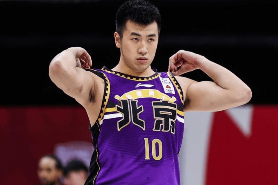 CBA本土中锋十大排名(CBA现役十大本土中锋，上海签下MVP，北京双星被低估，谁接班周琦)