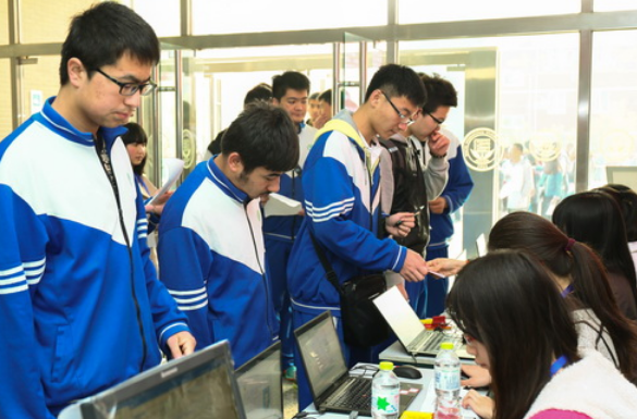 高考430分能上什么大学（高考430分考上三本）