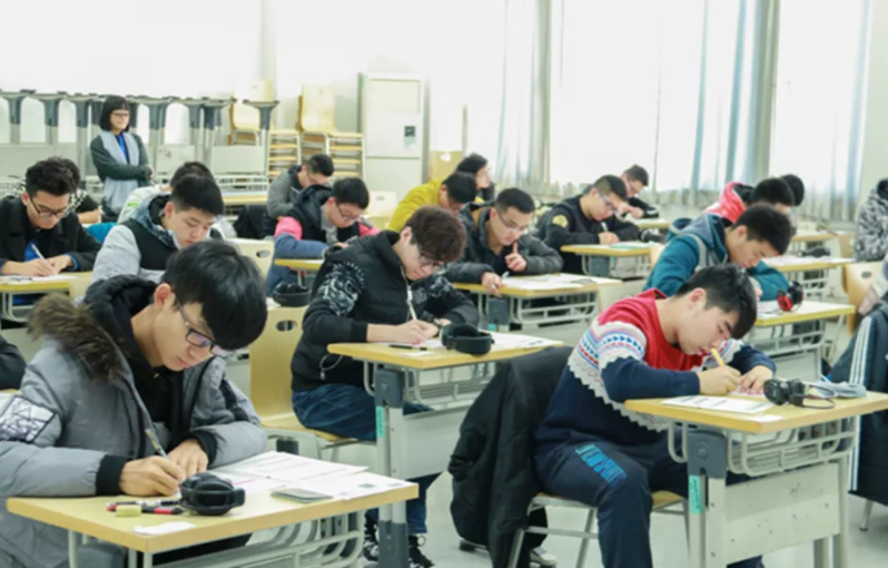 大学四六级没过，会影响未来的就业吗？大公司的招聘“潜规则”