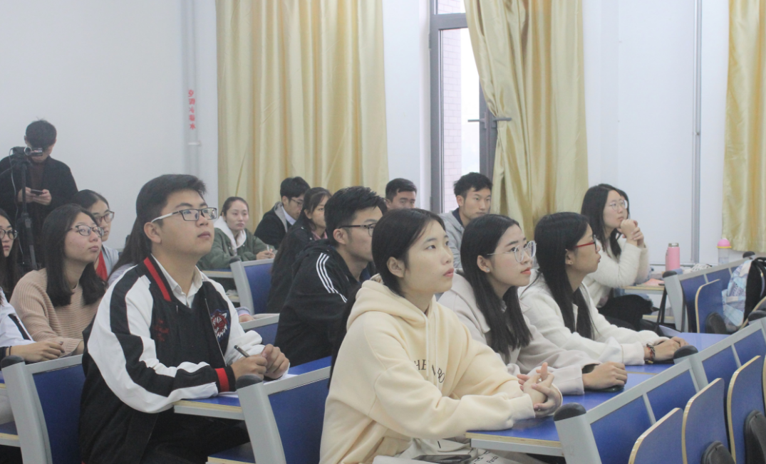 “大学”和“学院”有什么区别，哪个实力更强？学生报考需知晓