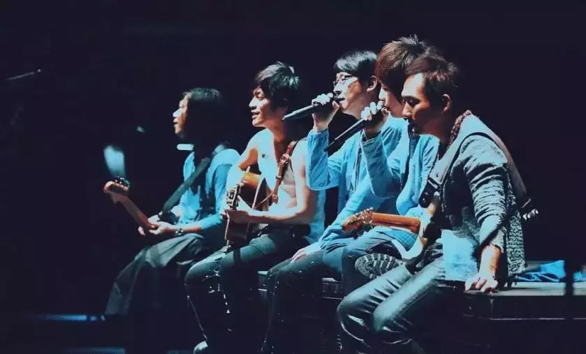 陈奕迅：如果我是歌神，五月天就是宗教