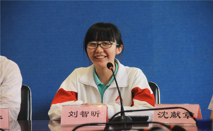 “山东学霸”刘智昕，高考裸分721，遭清华北大争抢，为何如此牛