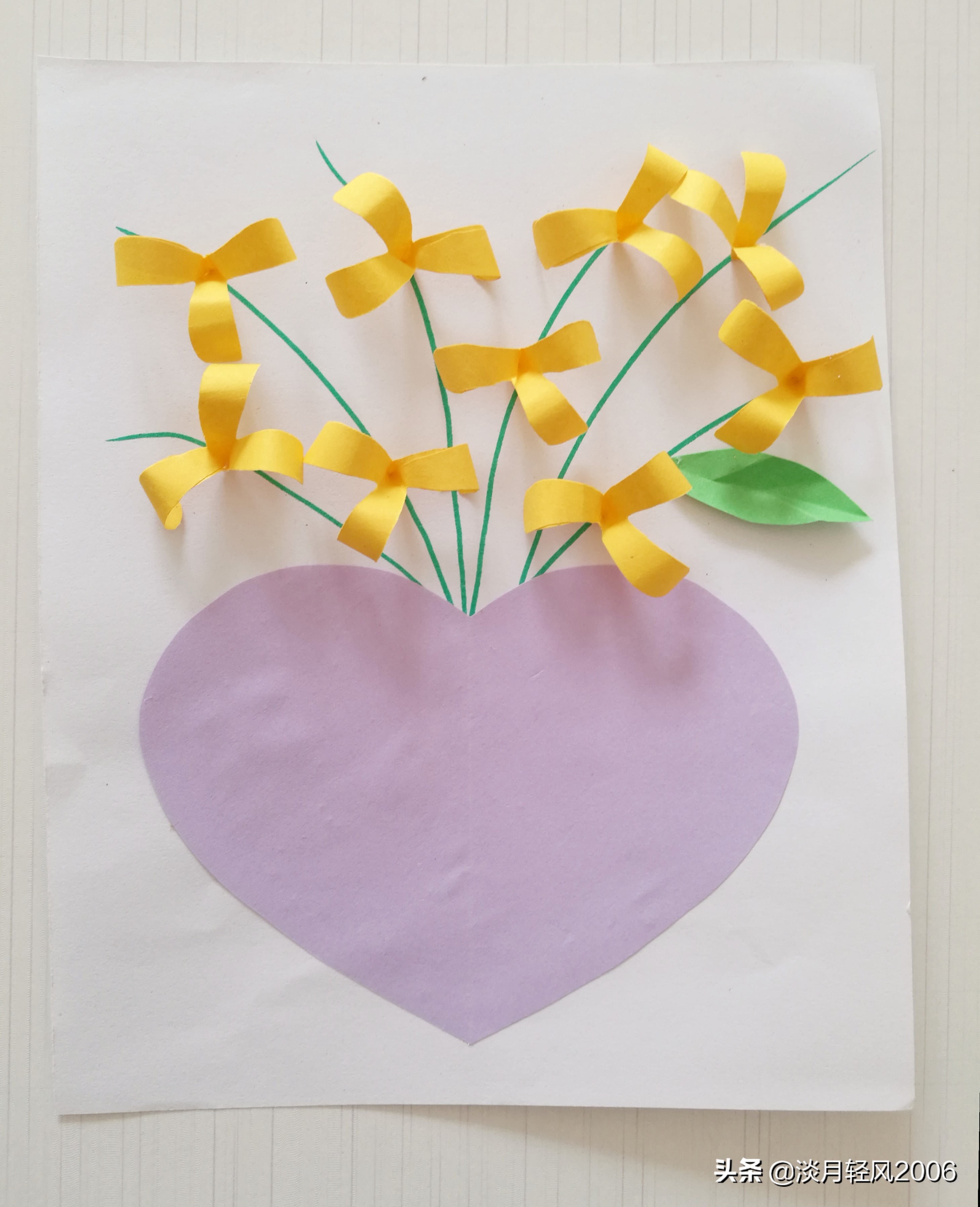 幼儿园的贺卡怎么做幼儿园手工自己动手用卡纸做清新小花爱心贺卡可以