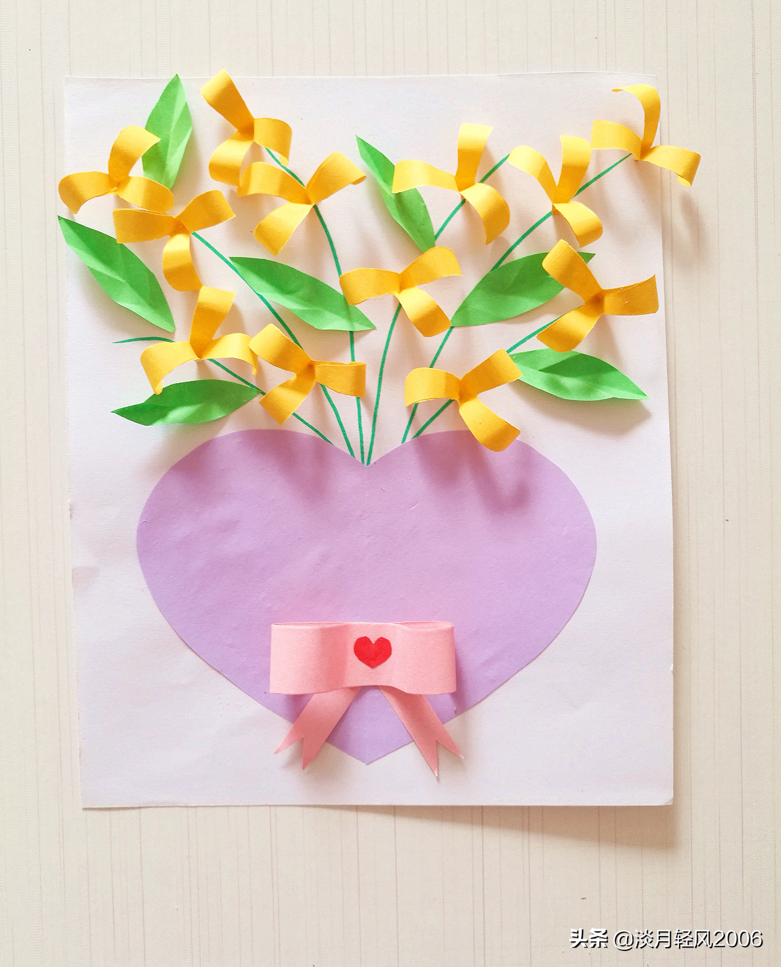 幼儿园的贺卡怎么做幼儿园手工自己动手用卡纸做清新小花爱心贺卡可以