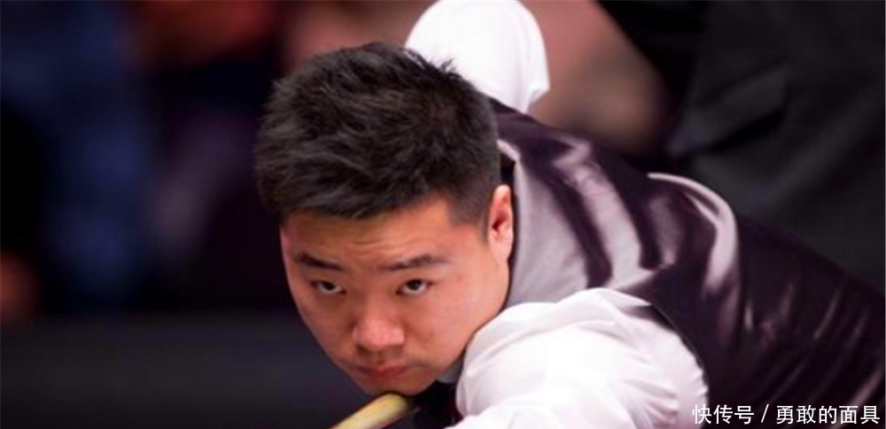 丁俊晖与潘晓婷台球对打视频（如果让丁俊晖和潘晓婷对打台球，哪个更厉害？）