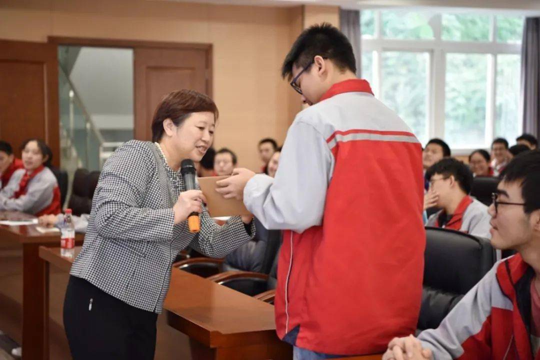 体育特长生高考（高中体测地位上升）