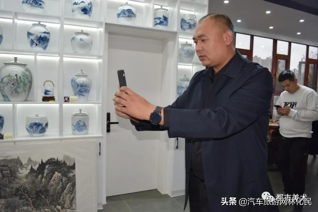 「都市传媒」墨彩化境丨杜石山水小品展在山东临沂隆重举行