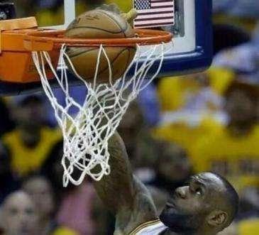 为什么nba里的人那么厉害（NBA球星力量有多恐怖？看完就知道，普通人为何打不了NBA）