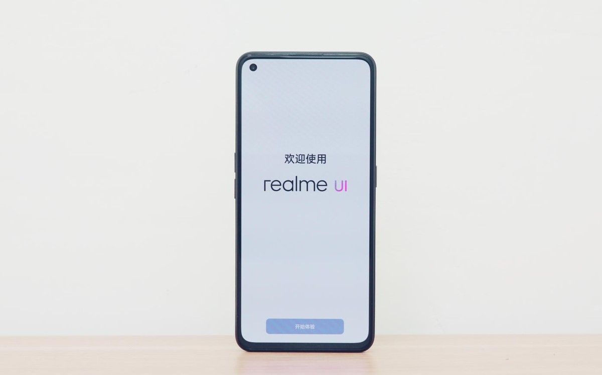 realme10x怎么样（大电池续航久的出行必备神机）