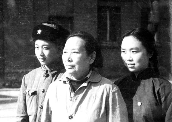 她是曾国藩的孙女，16岁成黄埔校花，18岁嫁叶剑英，官至正国级