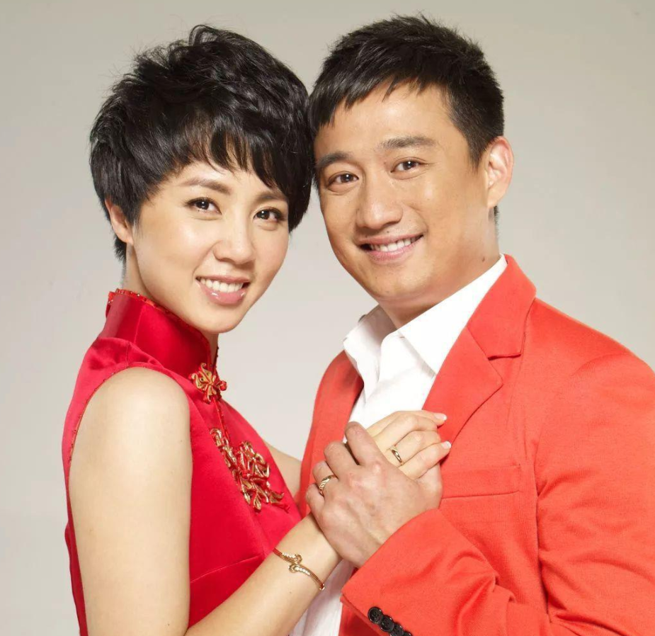 黄磊的玄妙情史，从兄妹情到第四种感情，靠才华征服了5个女人