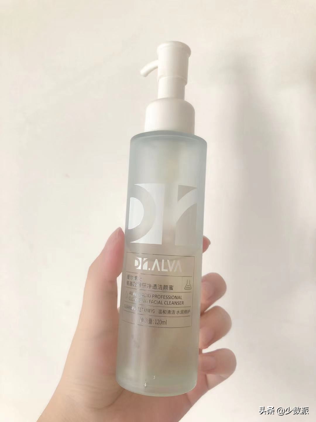 好用還不貴，推薦 7 款國產美妝和護膚品