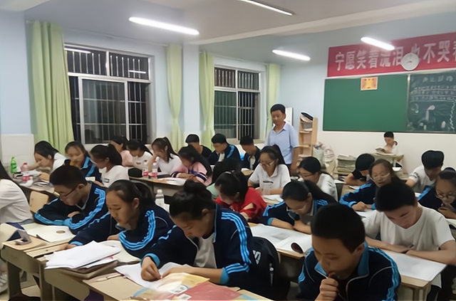 高考“最难省份”更新，河北省实至名归，第一宝座已蝉联数年