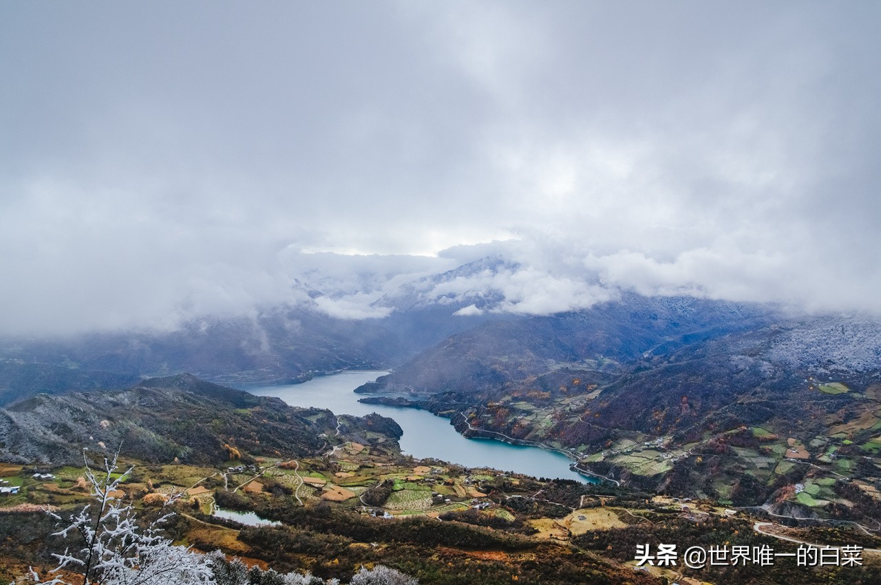 牛背山封了，四人同太苦，还好有亚洲第二360°观景平台满足一切