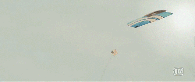 兄弟被强暴，他假装没看见：千万别当爱的炮灰，叫人心疼