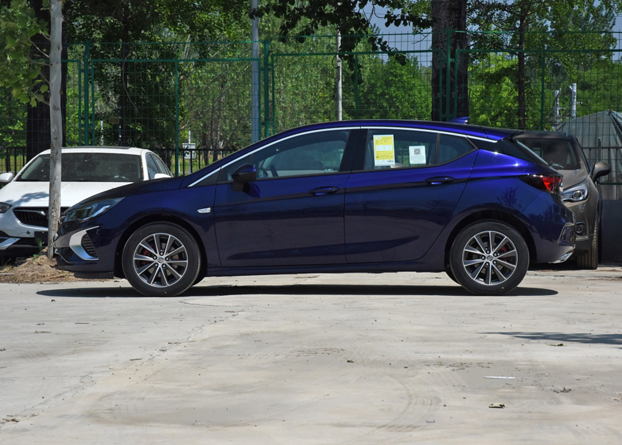 别克威朗两厢,外观设计动感,动力上搭载1.5l