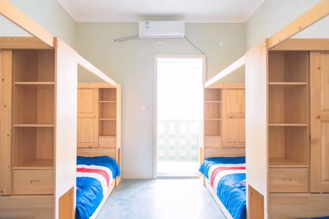 兜兜转转13所学校，停在了成川外！这群绵阳南山名师让家长安心了