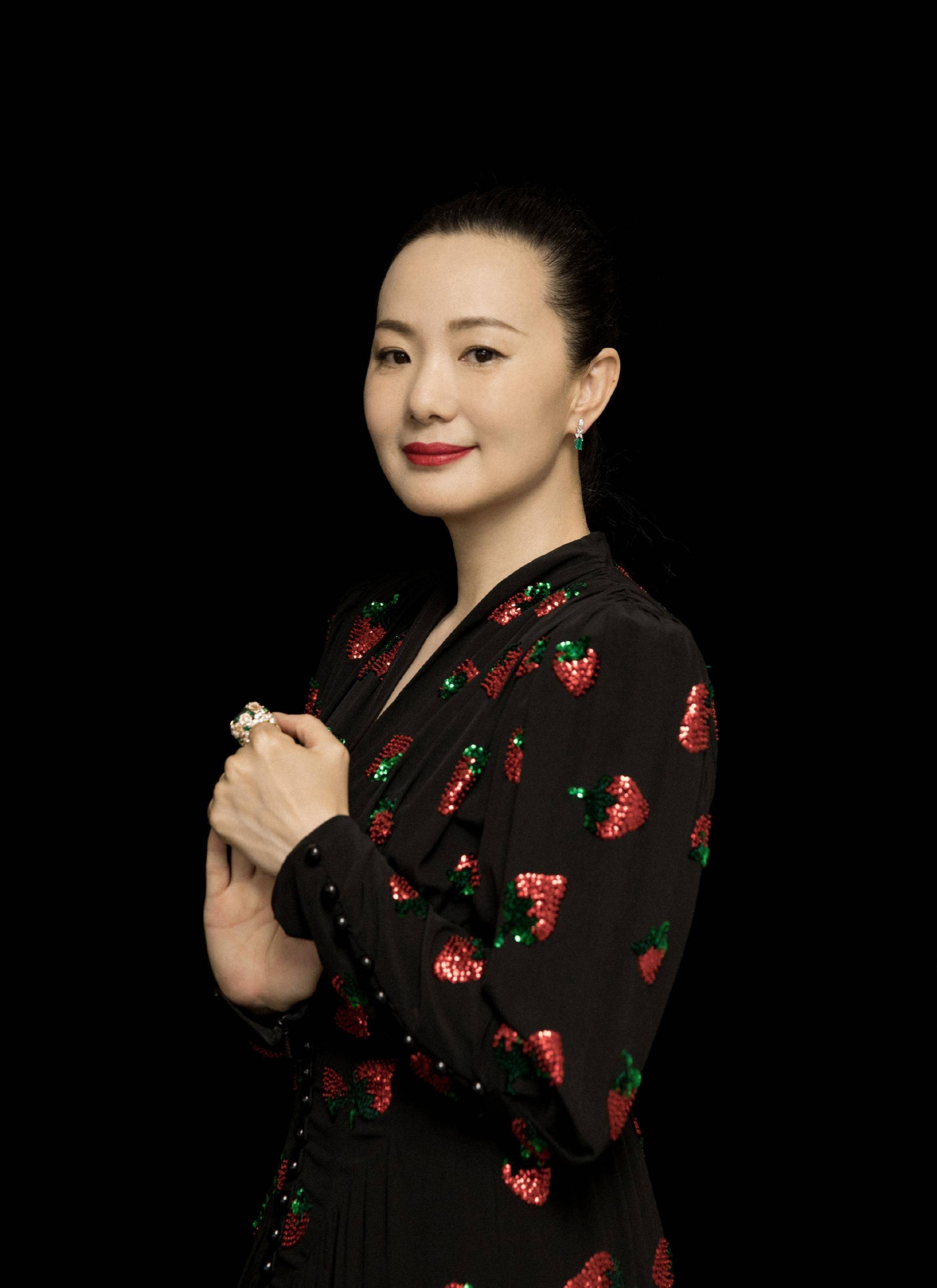 情史干净的10位女星，各有各的浪漫，有人已与丈夫相爱38年