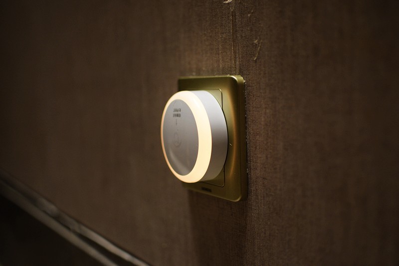 智能联动 米家智能光感夜灯