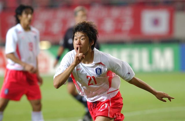 2001年韩国世界杯（「连载」时光机中的老照片，那些关于韩国足球曾经的记忆③）