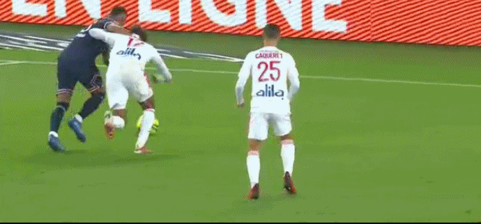 内马尔伊卡尔迪破门(法甲-梅西任意球中柱 内马尔点射 伊卡尔迪补时绝杀 巴黎2-1取六连胜)