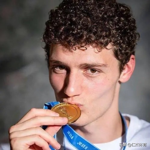 世界杯法国队队员体重（法国队历史十大最帅球员，颜值逆天！谁说法国队缺帅哥？）