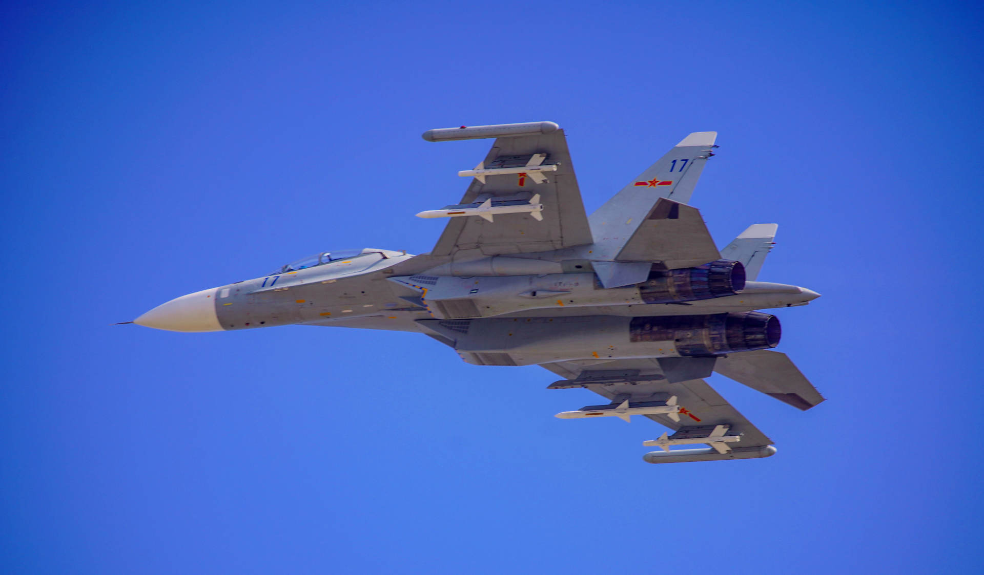 苏30mkk拥有是27家族第二强的机体结构