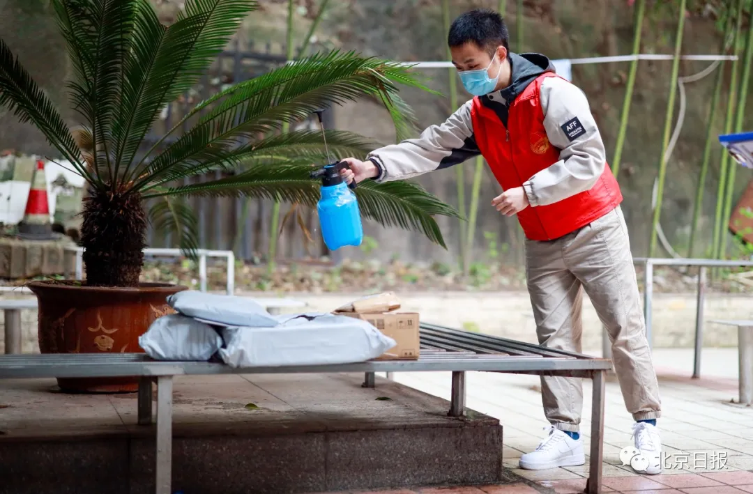 快递两周后还能检出阳性？专家回应 | 天津再更新排查管控范围 | 涉嫌抢夺11名婴儿男子落网