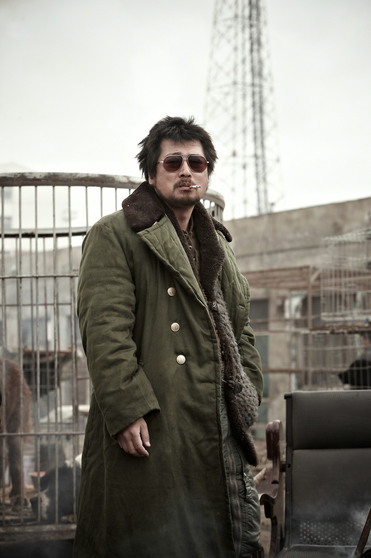 豆瓣8.5分《黄海》:两大战神,三方野狗的搏杀,梦中的回乡路