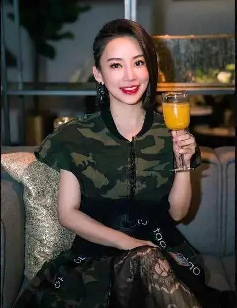 潘晓婷在台球界什么地位（潘晓婷为何被誉为“九球天后”，不仅创球技神话，而且颜值一流）