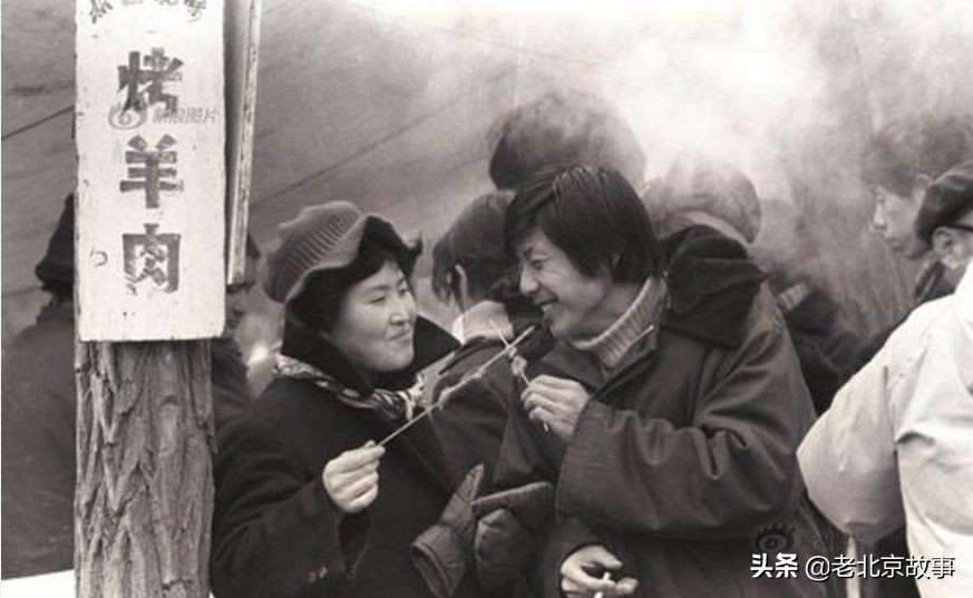 在北京，我们为什么不去逛庙会！