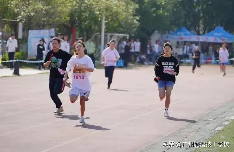 更快 更高 更强 更团结——第八届校园运动会圆满落幕