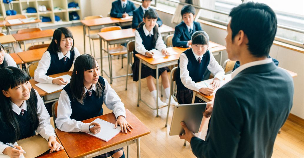 日本真名媛学校，课程设置与众不同，学校还管介绍对象