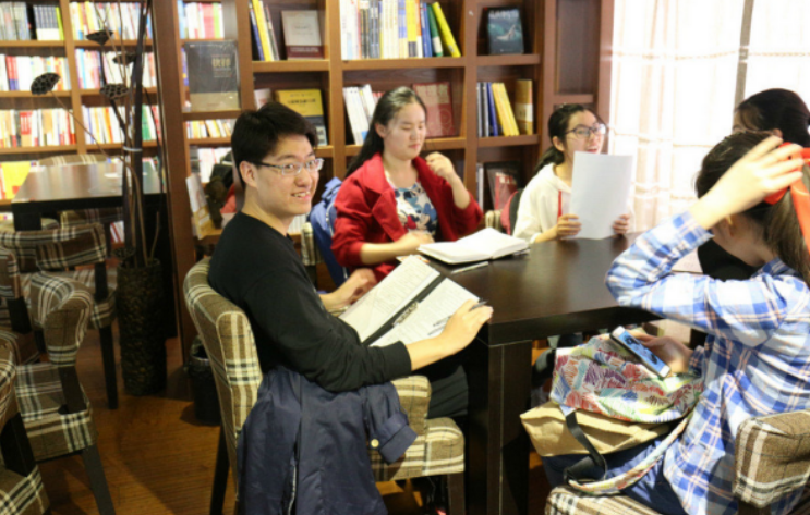 各省大学生“生活费”榜单出炉，家长不用再纠结了，看标准给吧