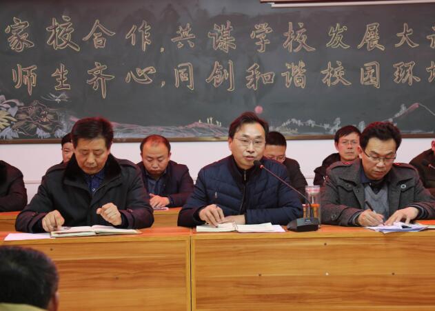 “公立高中”VS“私立高中”，3点看出区别，公立高中失宠了？