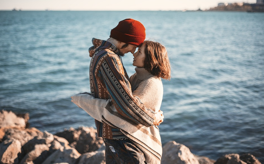 与异性朋友发生关系后，女人应该如何处理？这样做不失颜面