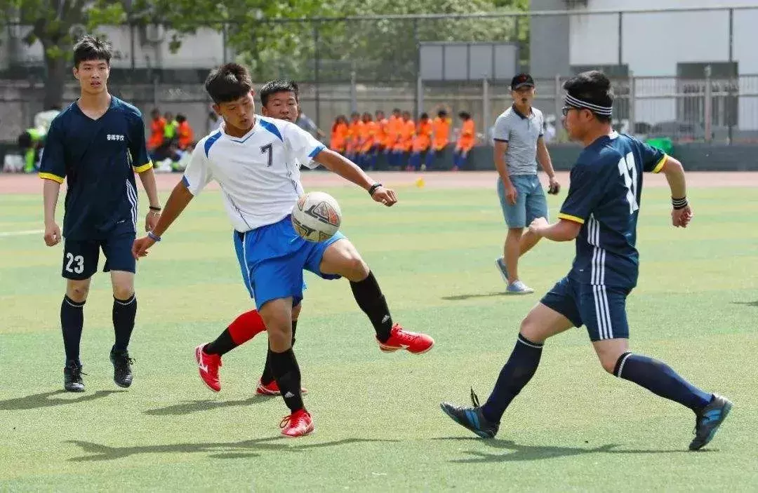 高考分数线陆续公布，而踢球好的他们免考就可进入高校