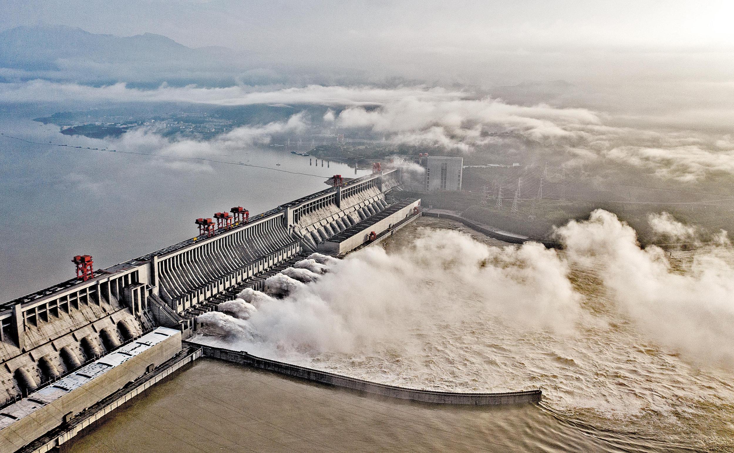 三峡大坝为何只修185米高?再加十米,能彻底解决长江洪水吗?