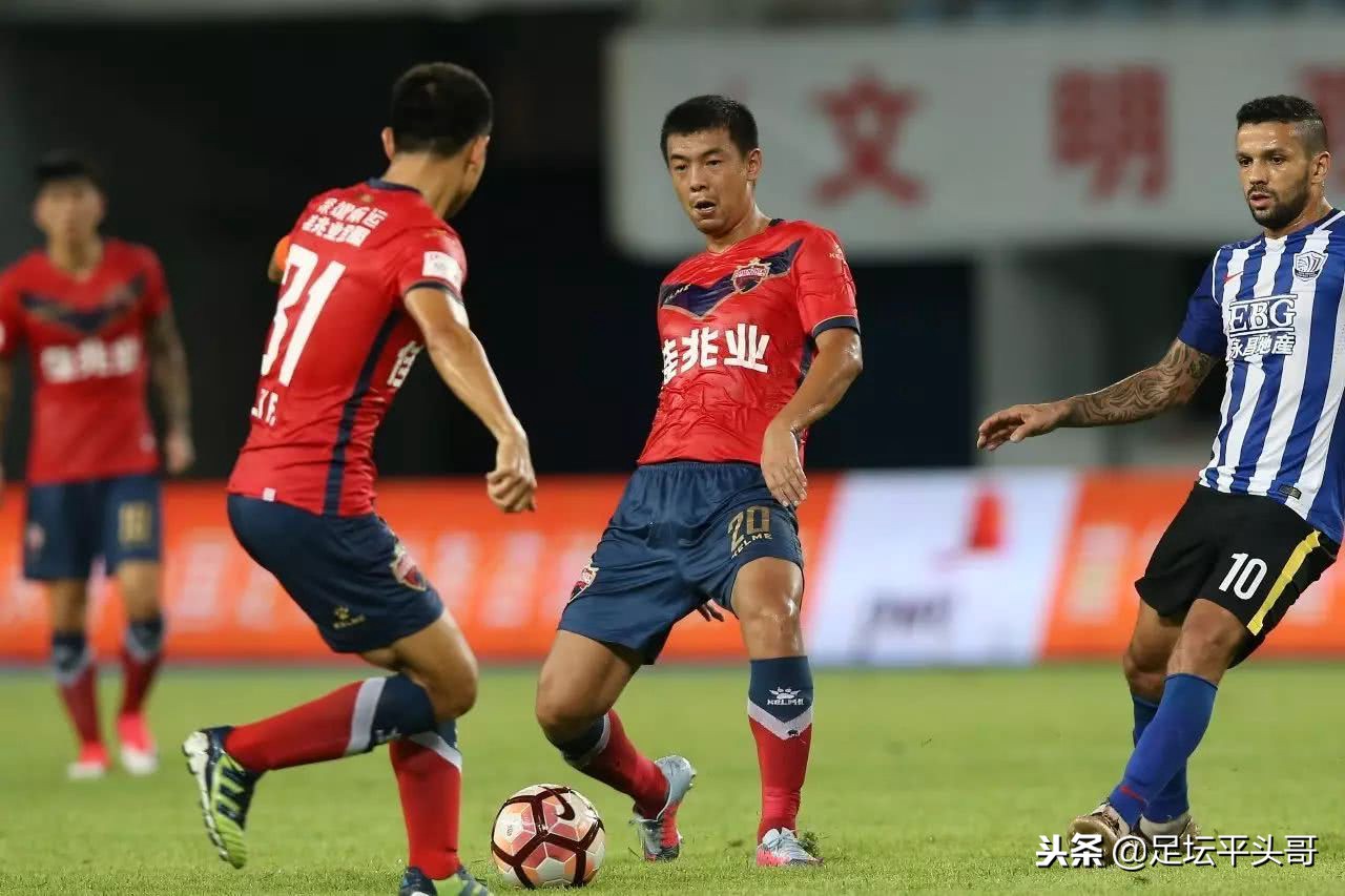 中超火神杯 为什么（球迷：我终于发现中超冠军奖杯为什么叫火神杯了）