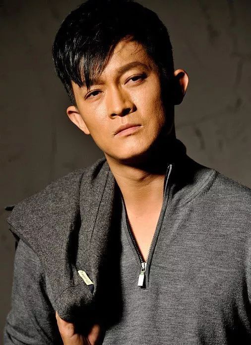 传奇剧《铁梨花》饰演心思狡狯,胆大妄为的军阀家奴"张吉安"备受关注