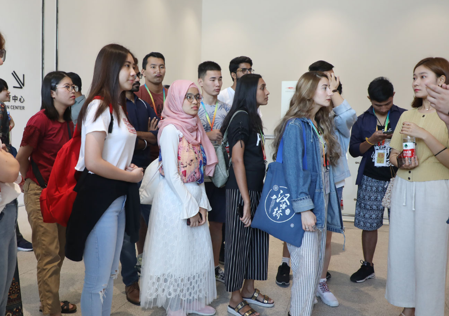 俄罗斯高考出现新科目，中文难倒大片学生，引起老外各种吐槽