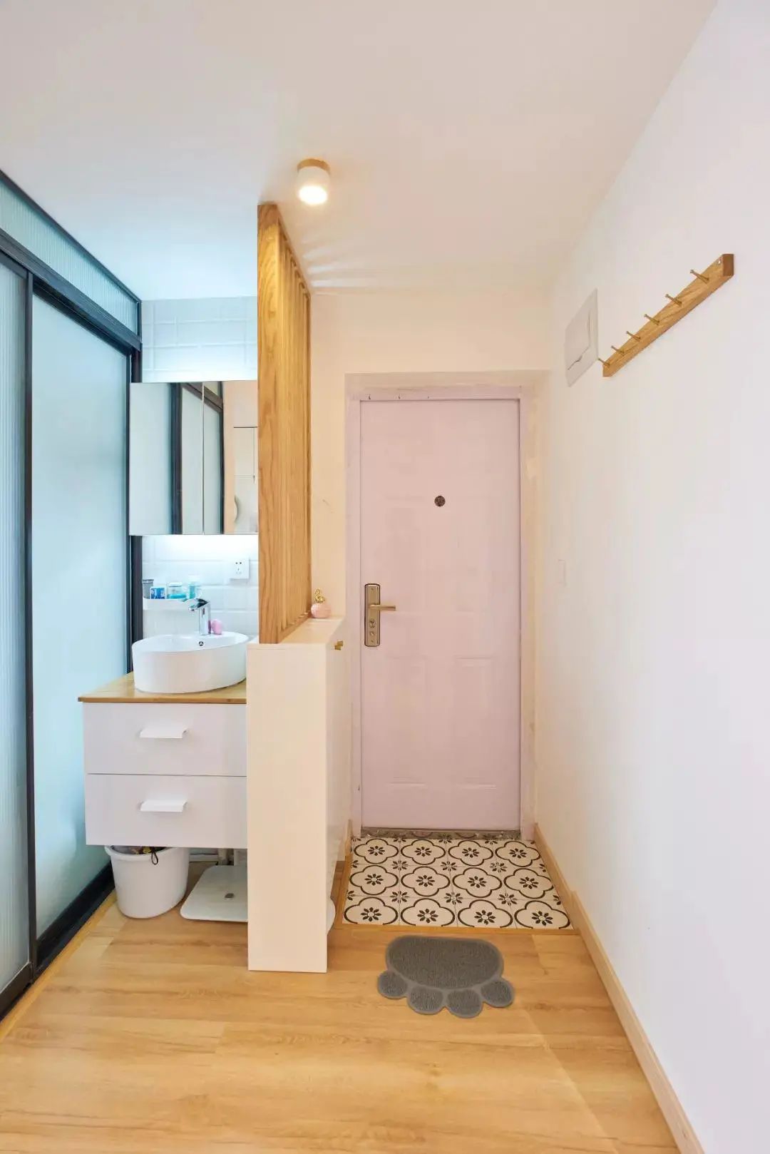 别傻傻只会放鞋柜了！增加这些细节设计，让你家玄关更实用