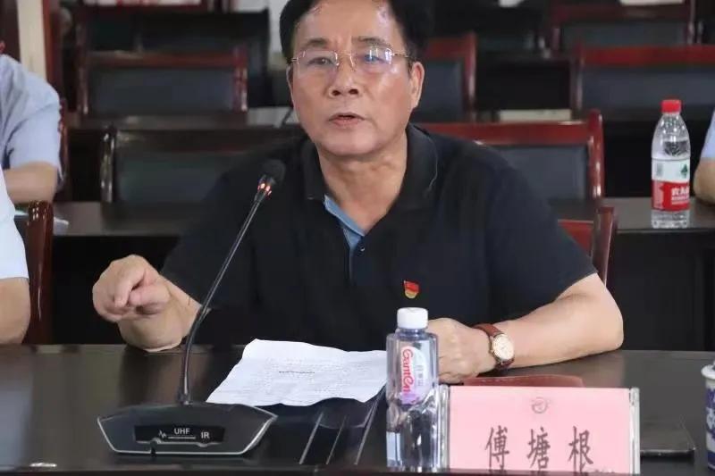 新余有位传奇的“二级英模”：身上残留3块弹片，4次因负重伤被认为牺牲！