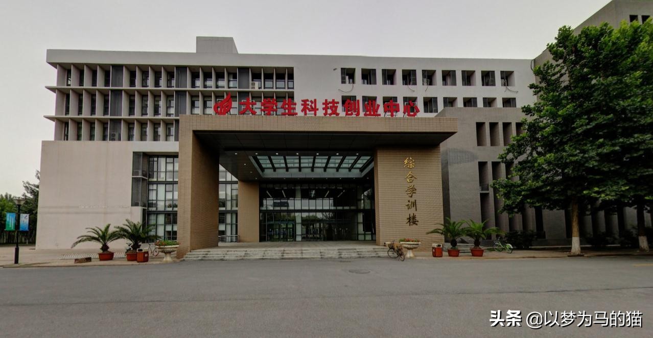 这所学校被称为专科中的“小清华”，名称像本科大学，值得报考