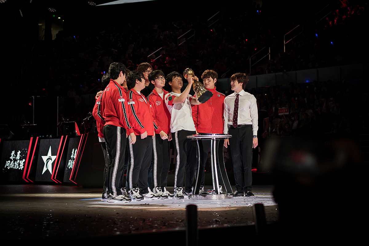 msi历届冠军（历届MSI赛事盘点：四年比赛，SKT拿下两个冠军，另外两个归属LPL）