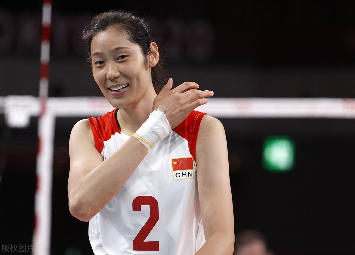 中国vs俄罗斯女排(中国女排2-3俄罗斯！李盈莹27分3连败！郎平：没想到朱婷伤这么重)