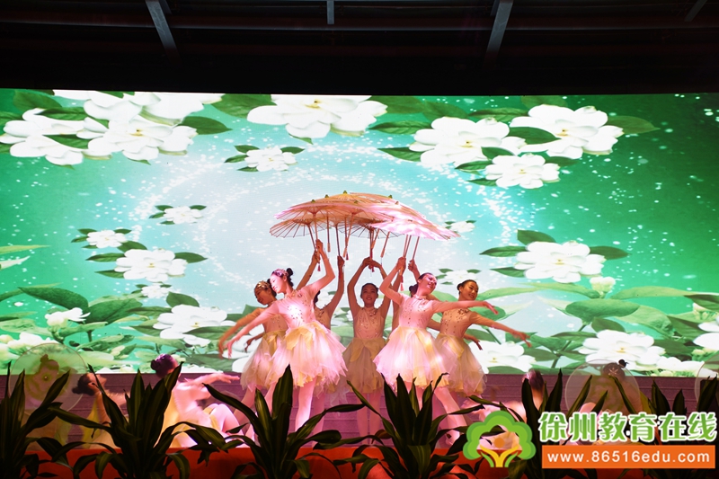 徐州市铜山中专举行第十一届“红五月技能节”颁奖晚会暨汇报演出