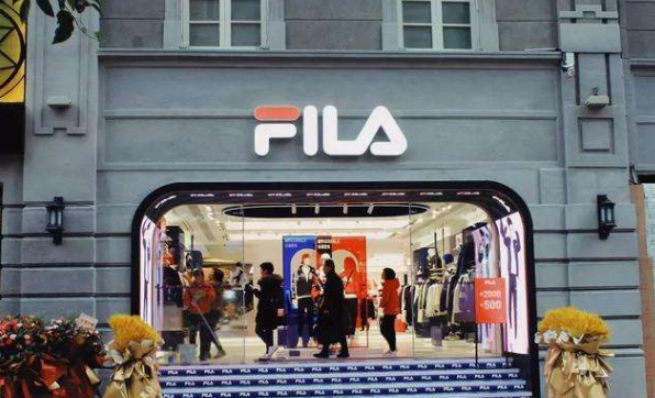 FILA的起起落落：可以媲美阿迪耐克，最终为何被安踏收购？