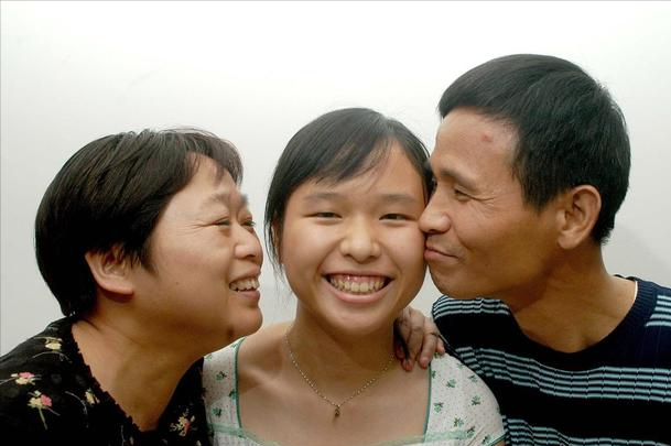 河南发布高考录取分数线！二本线只有400分，网友：这分数算高？