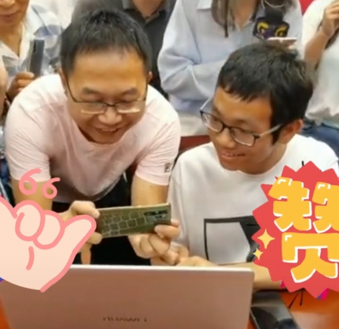 高考分数出炉，考生、家长、老师的反应，承包了我全部的感动